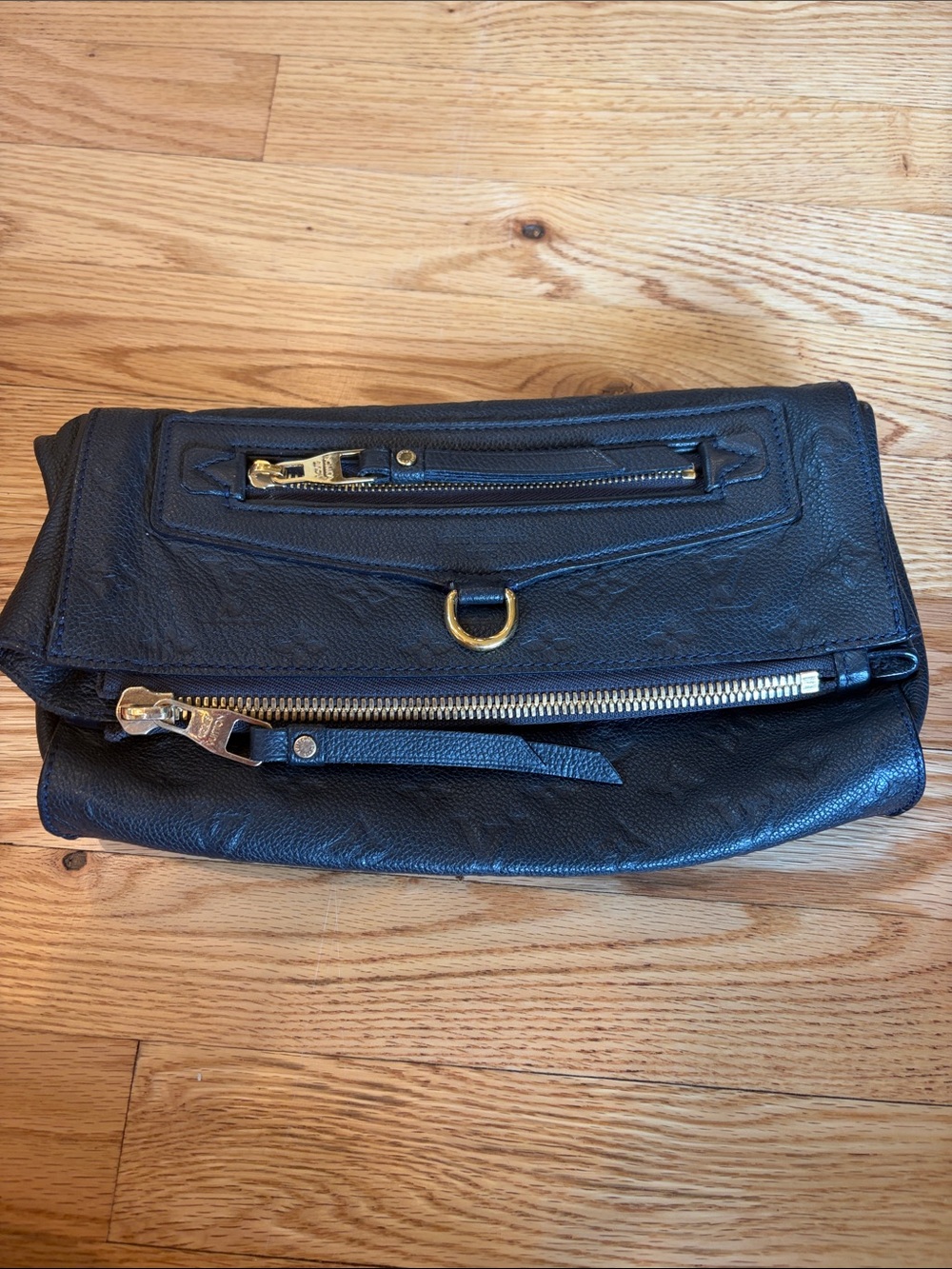 Louis Vuitton Empreinte Petillante Clutch